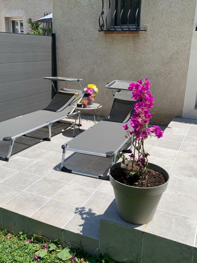 Appartements Dans Villa Privee Avec Piscine, Jardin, Parking Clos, Wifi, Climatisation Meyreuil Exterior foto